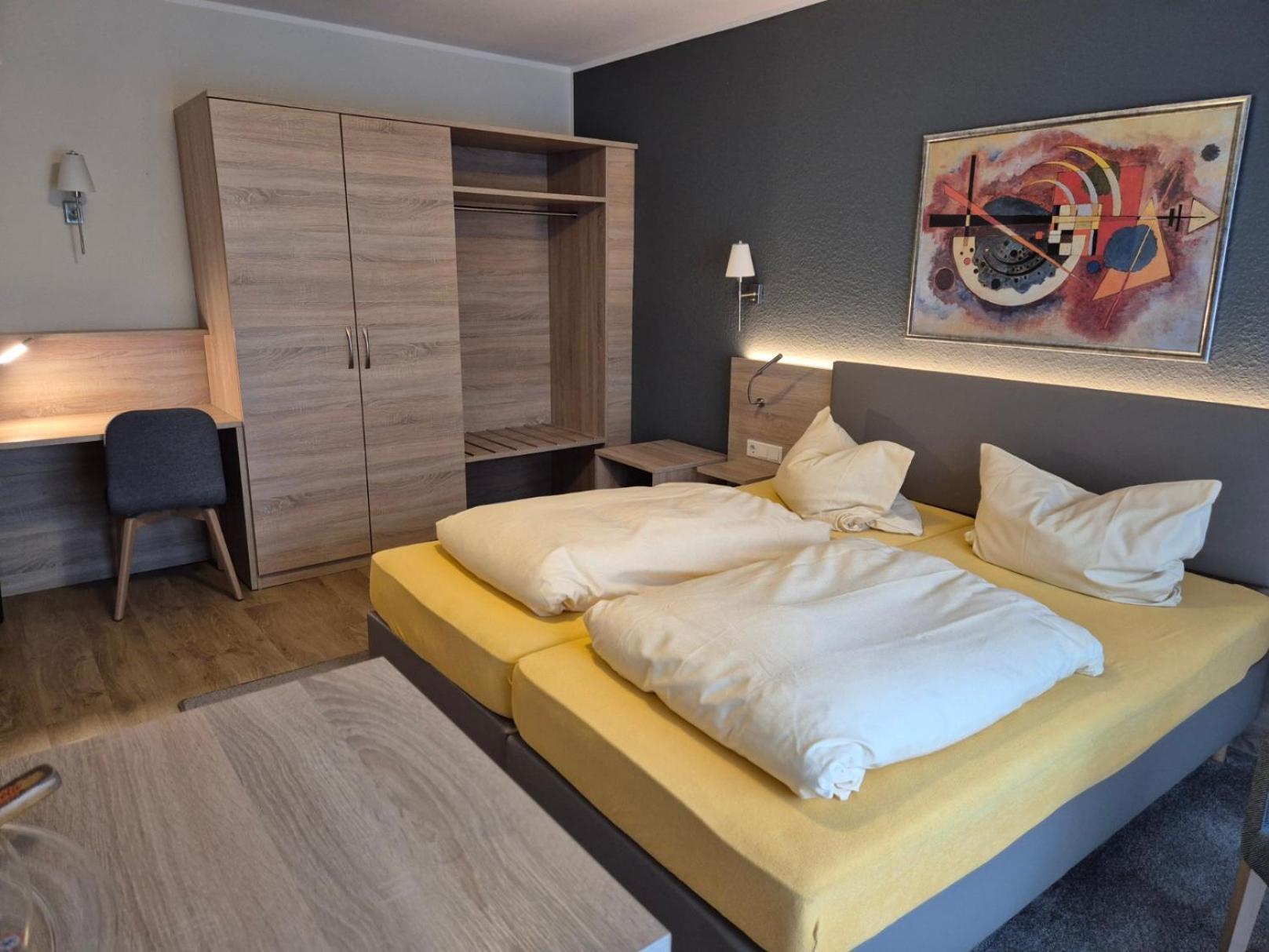 Hotel Zur Waage Bad Muenstereifel Exterior photo